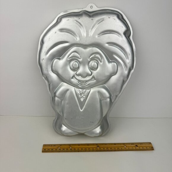 Vtg 1992 Wilton Aluminum Troll Pan Shaped Character Metal Number 2105 6712 READ - Picture 1 of 13